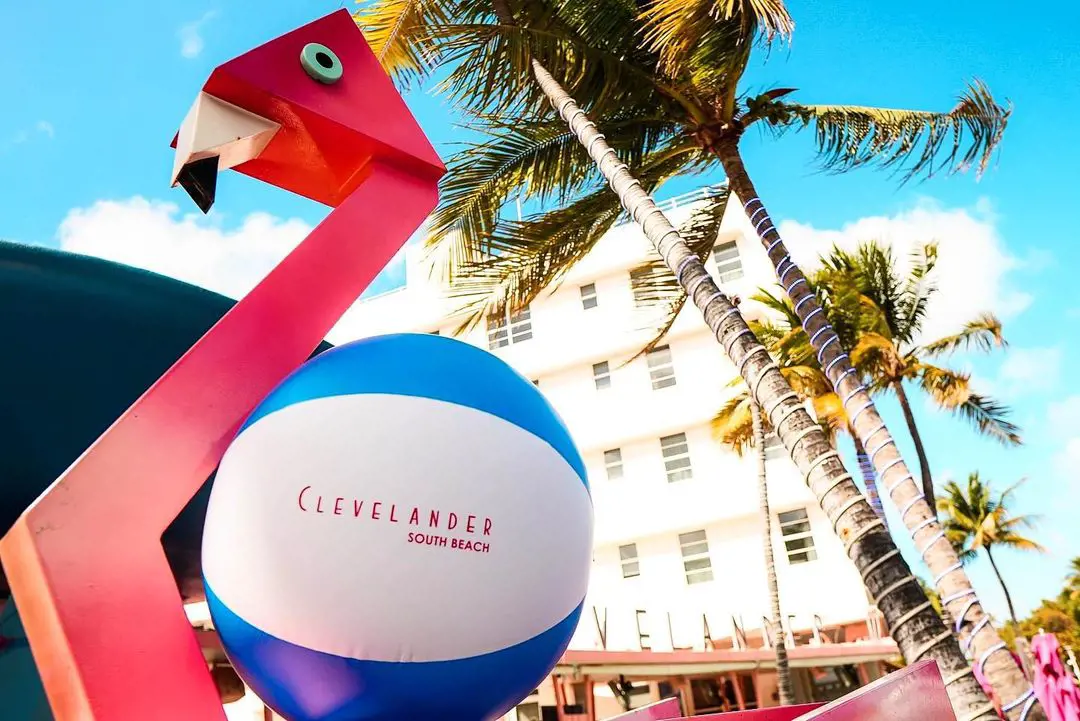 Clevelander organizes the PLAY Pool Party every Saturday