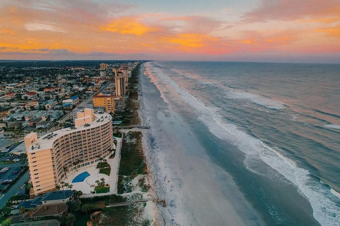 September in Destin: 2023 Guide to Weather, Crowds, Events & More